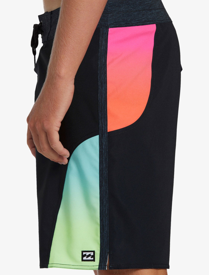 Billabong Cylinders Pro 19 Erkek Siyah Mayoşort Billabong Cylinders Pro 19 Erkek Siyah Mayoşort