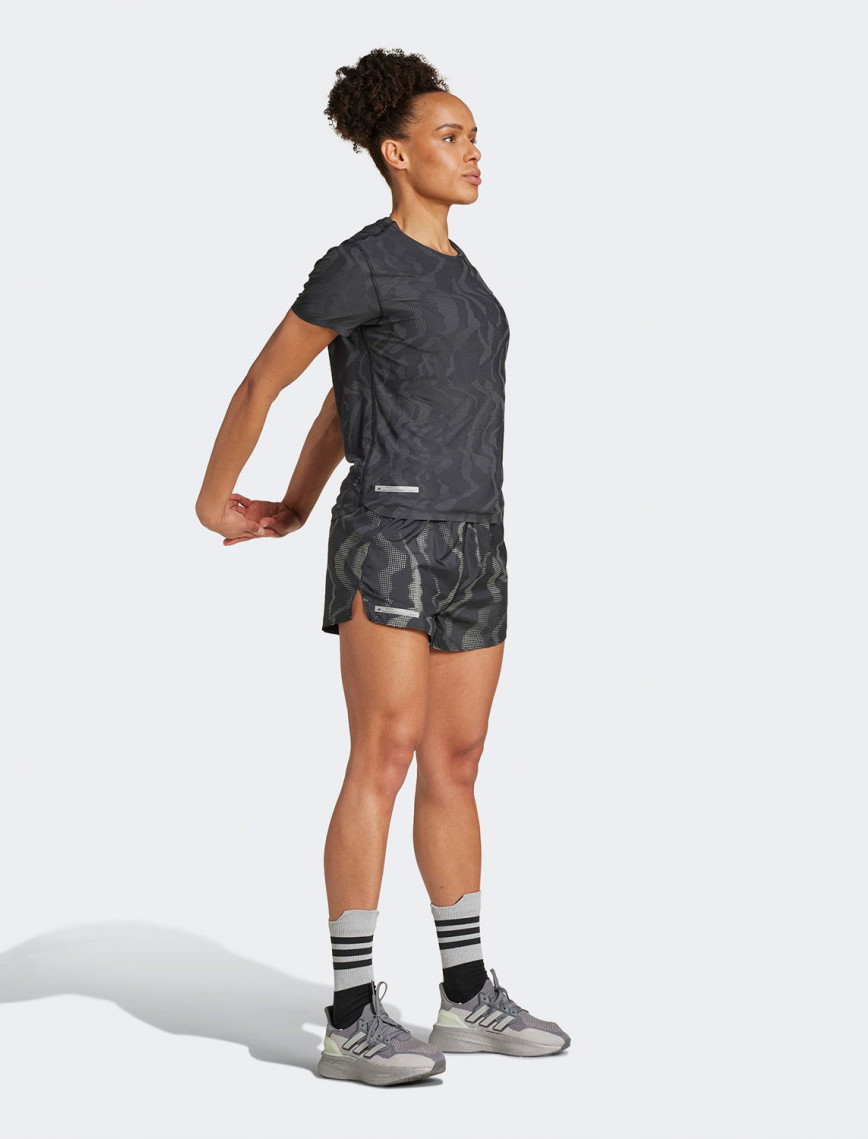 adidas Ultimate Wind Rdy Kadın Gri Koşu Şortu adidas Ultimate Wind Rdy Kadın Gri Koşu Şortu