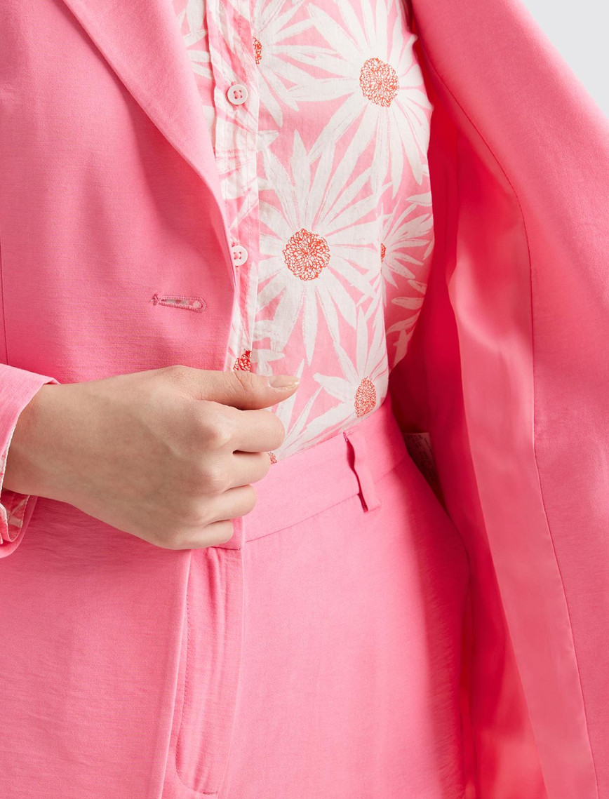 Kadın Açık Pembe Viskoz Karışımlı Slim Fit Blazer Ceket Kadın Açık Pembe Viskoz Karışımlı Slim Fit Blazer Ceket