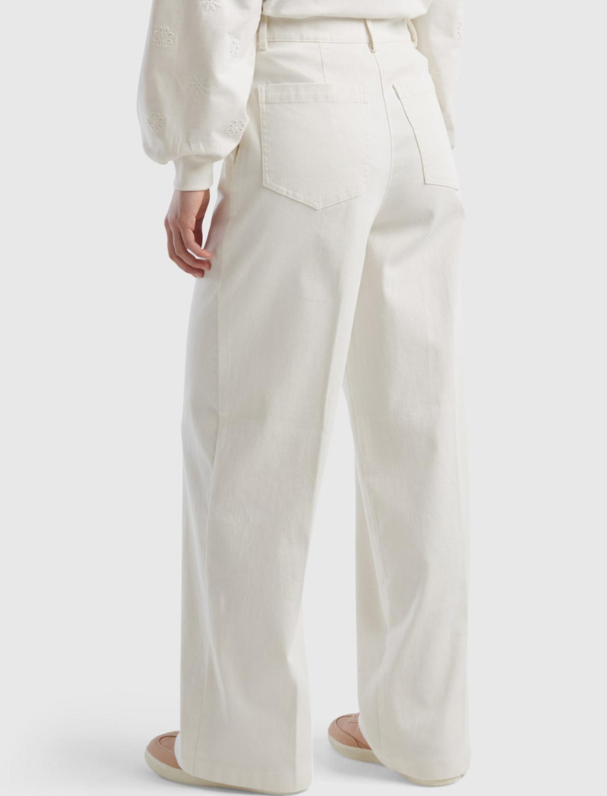Kadın Krem Pamuk Karışımlı Ultra Yüksek Bel Geniş Paça Pantolon Kadın Krem Pamuk Karışımlı Ultra Yüksek Bel Geniş Paça Pantolon