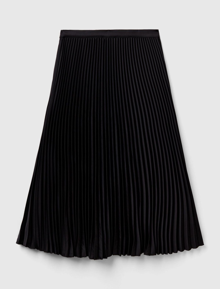 Kadın Siyah Rahat Kesim Uzun Etek Kadın Siyah Rahat Kesim Uzun Etek