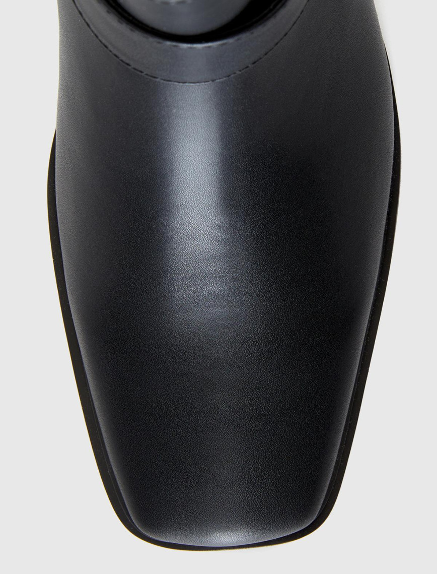 Kadın Siyah %100 Sentetik Bilek Detaylı Hafif Topuklu Bot Kadın Siyah %100 Sentetik Bilek Detaylı Hafif Topuklu Bot