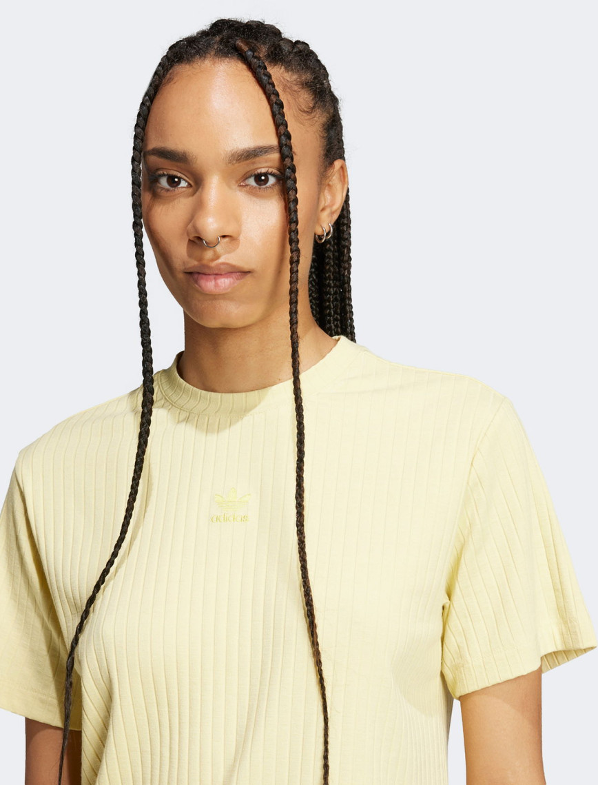 adidas Essential Kadın Sarı T-Shirt adidas Essential Kadın Sarı T-Shirt