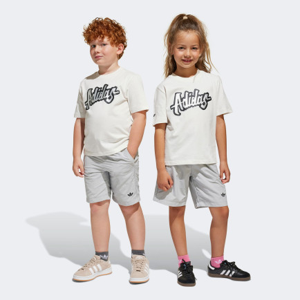 adidas Originals Çocuk Beyaz Şort Takımı adidas Originals Çocuk Beyaz Şort Takımı