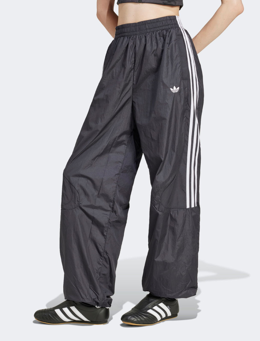adidas Adicolor Teamgeist Oversized Kadın Siyah Eşofman Altı adidas Adicolor Teamgeist Oversized Kadın Siyah Eşofman Altı