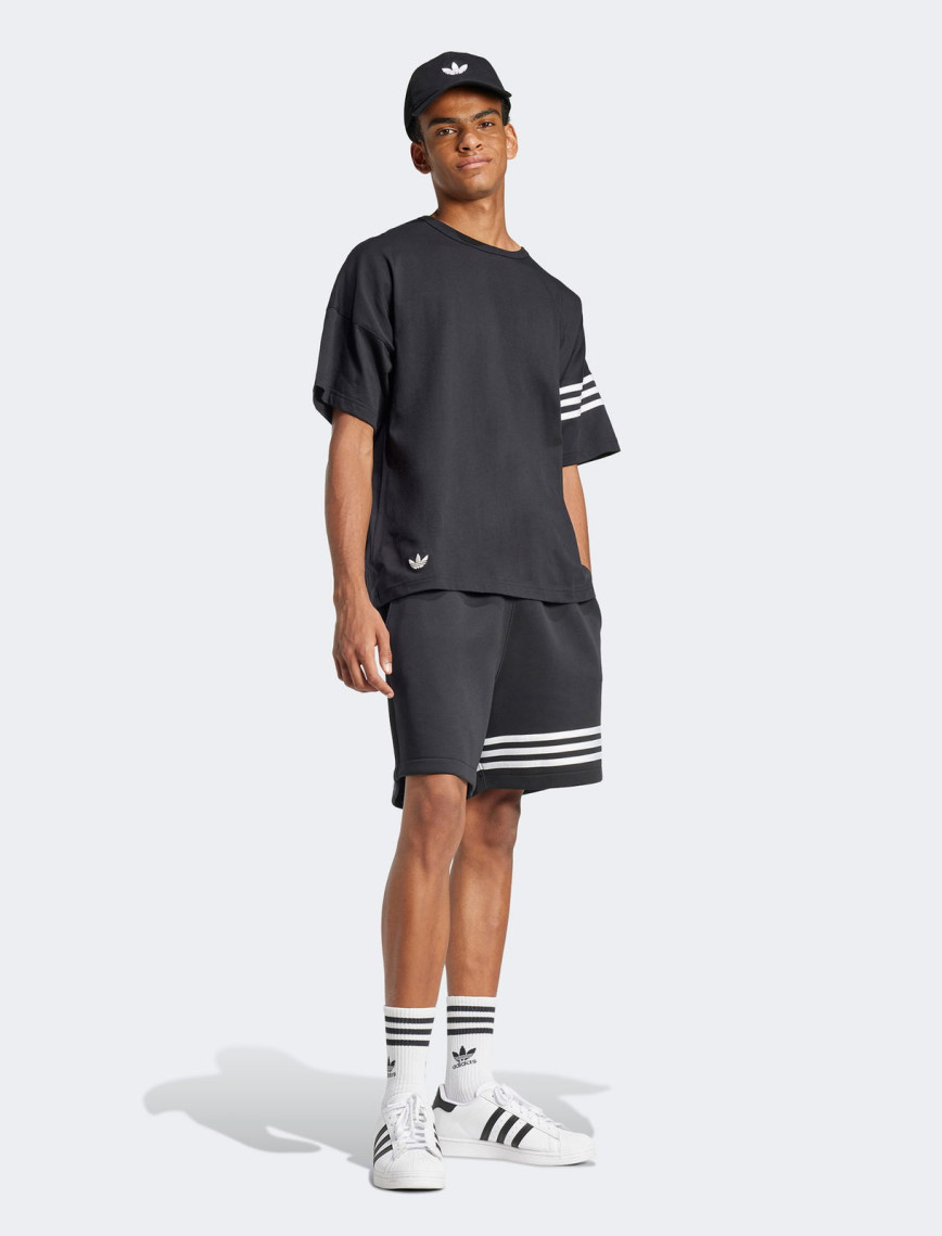 adidas NeuClassics Erkek Siyah T-Shirt adidas NeuClassics Erkek Siyah T-Shirt