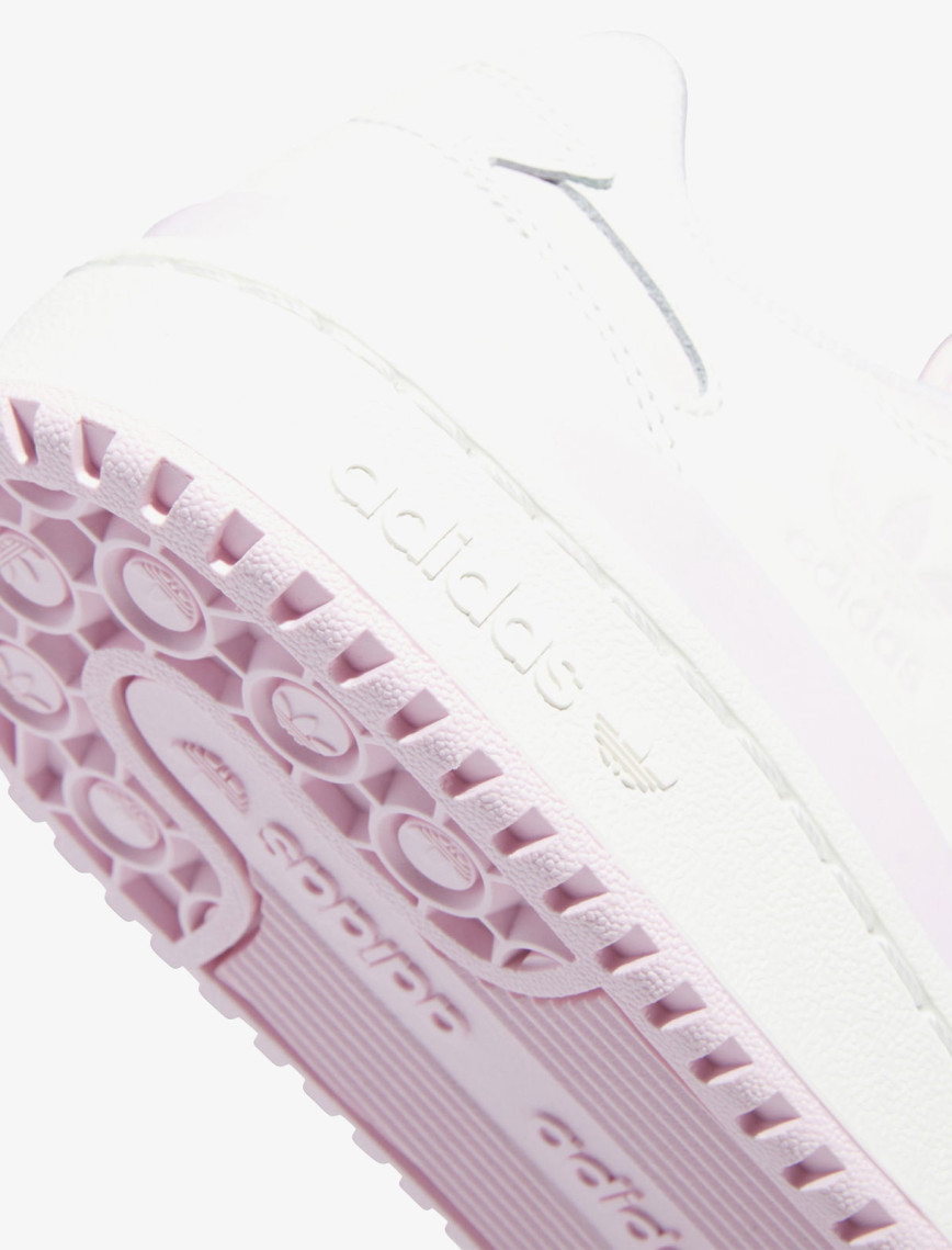 adidas Forum Low CL Kadın Beyaz Basketbol Ayakkabısı adidas Forum Low CL Kadın Beyaz Basketbol Ayakkabısı