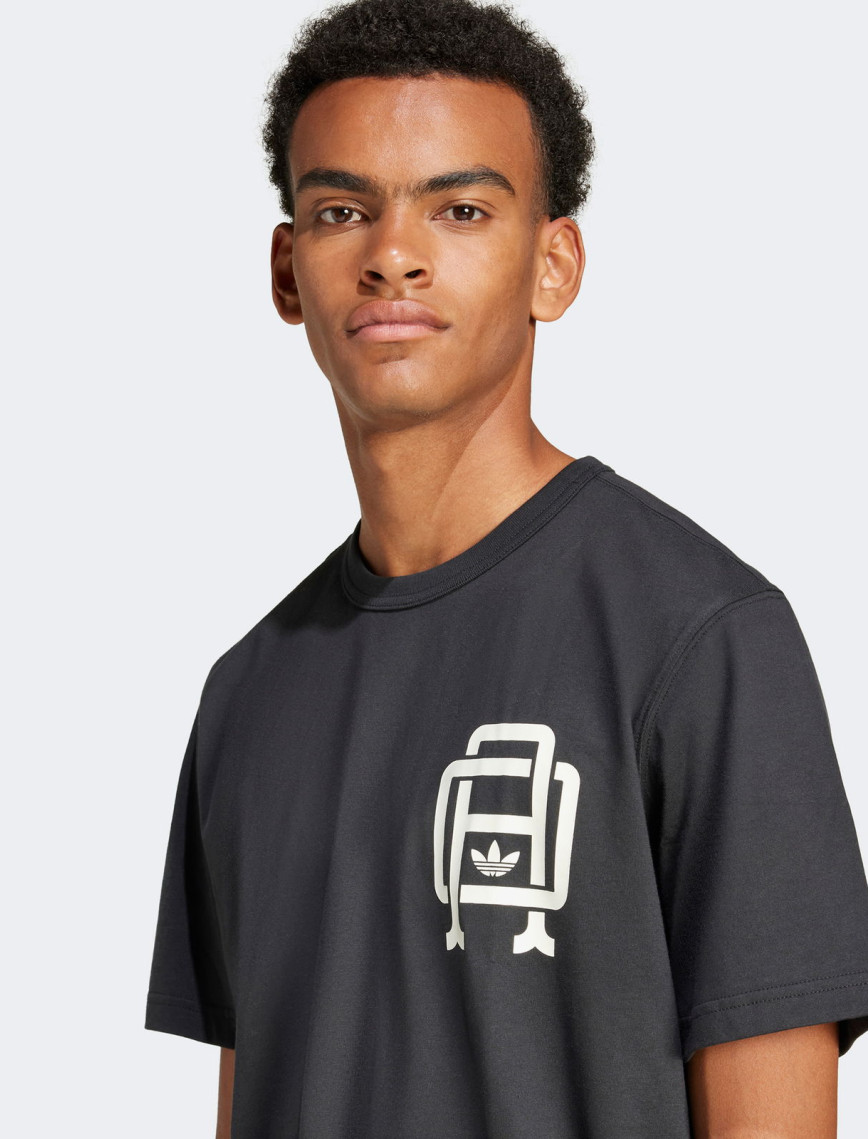 adidas Q12 Varsity Erkek Siyah T-Shirt adidas Q12 Varsity Erkek Siyah T-Shirt