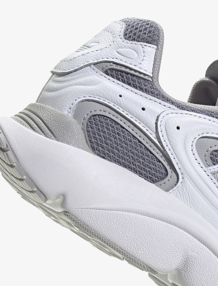 adidas Ozmillen Unisex Beyaz Spor Ayakkabı adidas Ozmillen Unisex Beyaz Spor Ayakkabı