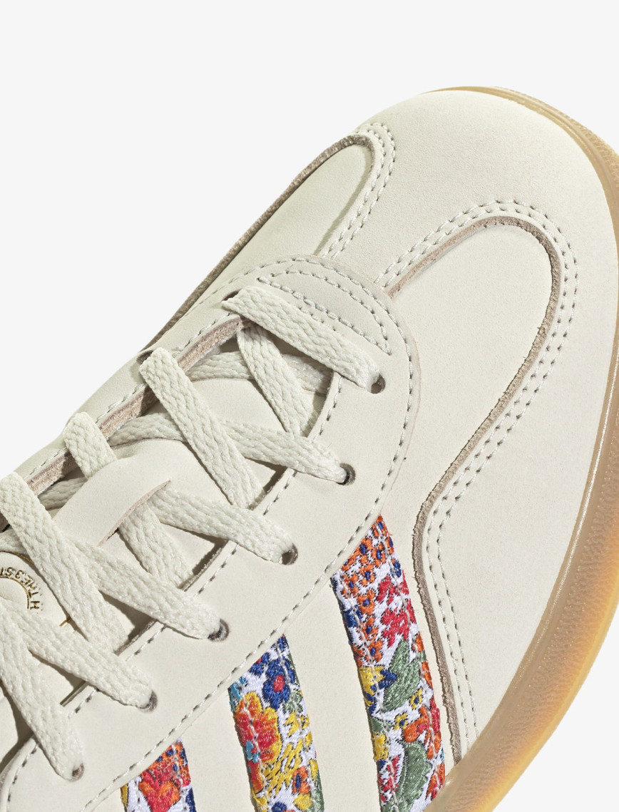 adidas Gazelle Indoor X Liberty London Kadın Krem Spor Ayakkabı adidas Gazelle Indoor X Liberty London Kadın Krem Spor Ayakkabı