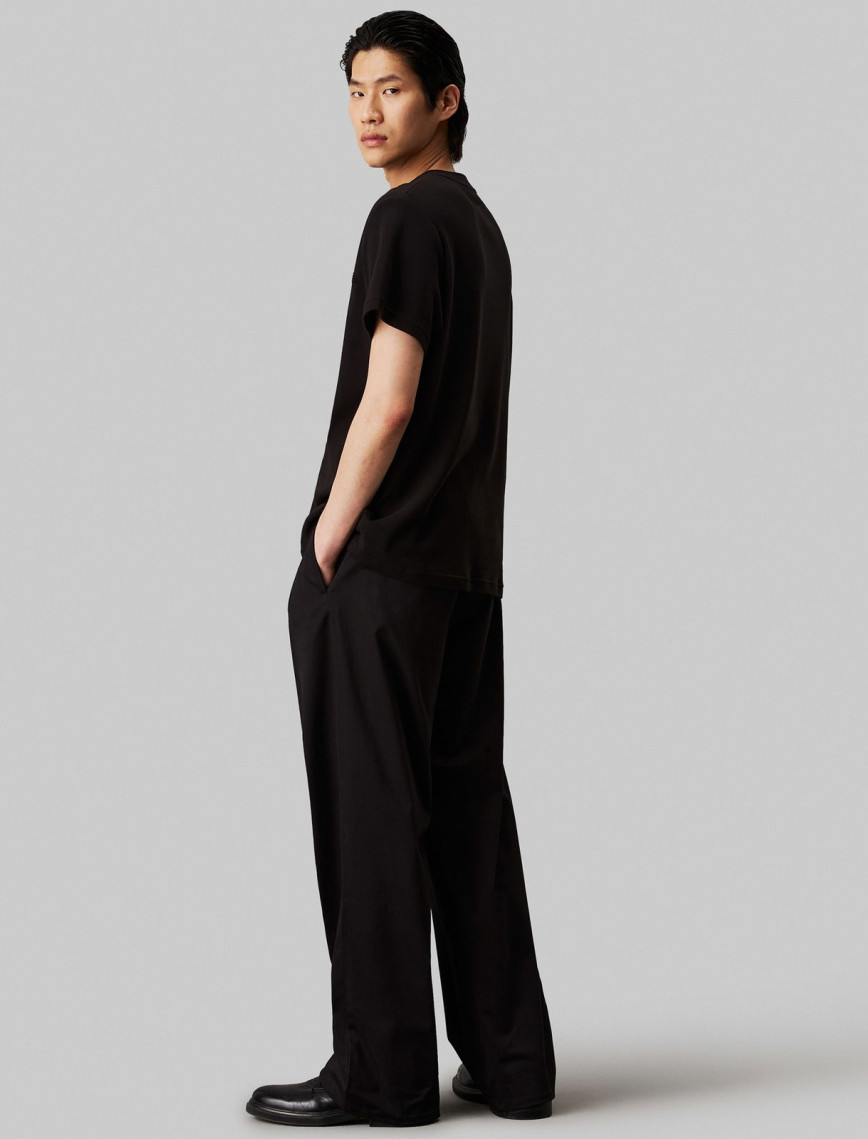 Calvin Klein Embossed Logo Erkek Siyah T-Shirt Calvin Klein Embossed Logo Erkek Siyah T-Shirt