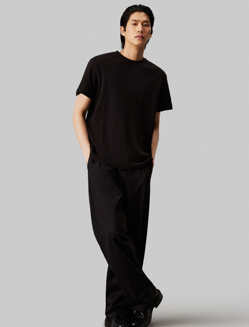 Calvin Klein Embossed Logo Erkek Siyah T-Shirt Calvin Klein Embossed Logo Erkek Siyah T-Shirt