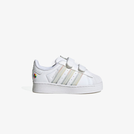 adidas Superstar LED Lights Comfort Closure Çocuk Beyaz Sneaker adidas Superstar LED Lights Comfort Closure Çocuk Beyaz Sneaker