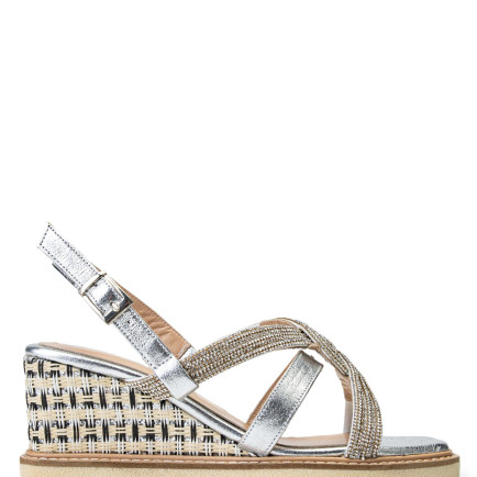 Tamer Tanca Kadın Hakiki Deri Gümüş Metalik Topuklu Sandalet