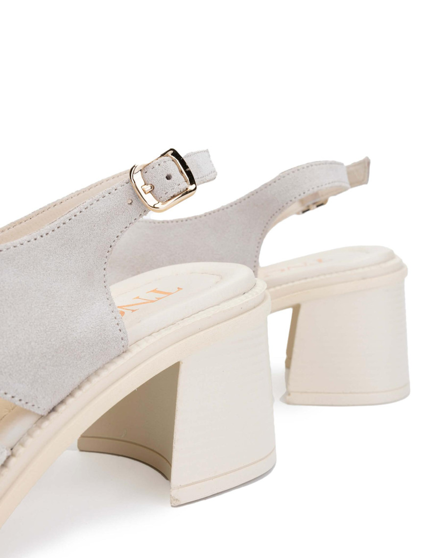 Tamer Tanca Kadın Hakiki Deri Bej Süet Topuklu Sandalet