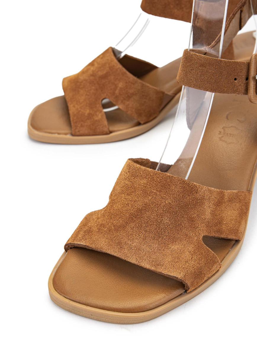 Tamer Tanca Kadın Hakiki Deri Tütün Süet Topuklu Sandalet