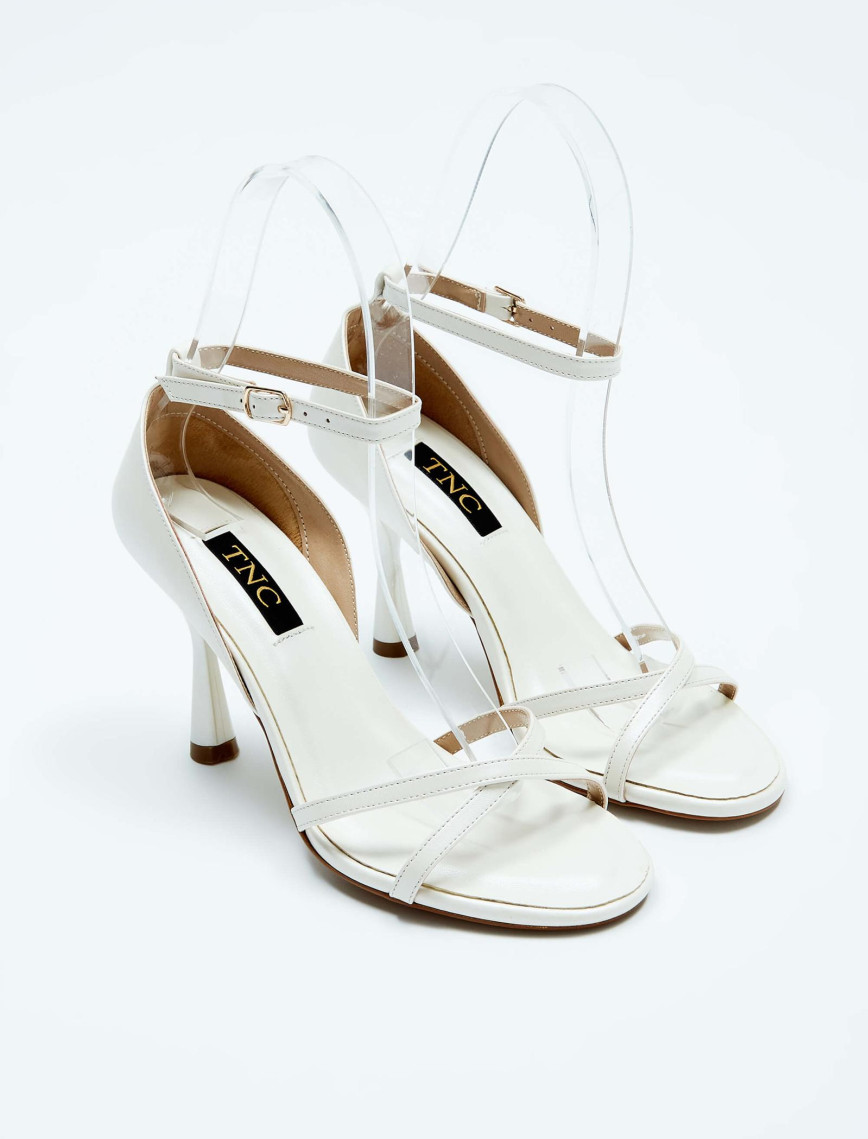 Tamer Tanca Kadın Vegan Yeşil Topuklu Sandalet Tamer Tanca Kadın Vegan Yeşil Topuklu Sandalet