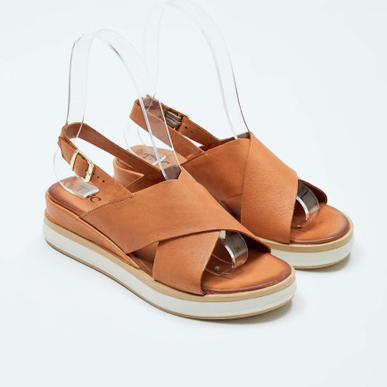 Tamer Tanca Kadın Hakiki Deri Taba Düz Sandalet