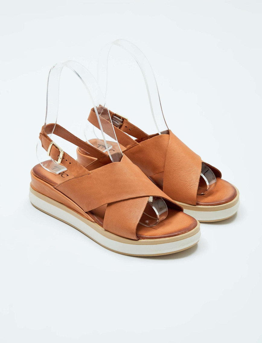 Tamer Tanca Kadın Hakiki Deri Taba Düz Sandalet