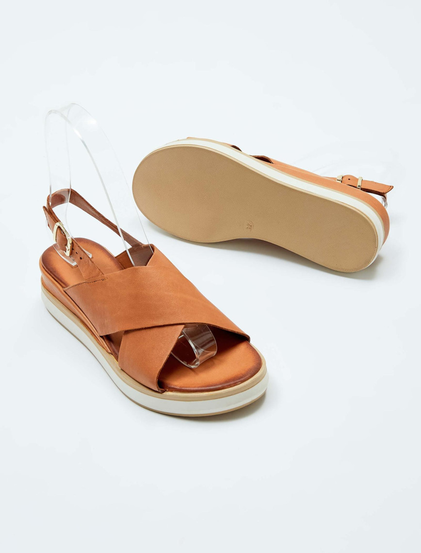 Tamer Tanca Kadın Hakiki Deri Taba Düz Sandalet