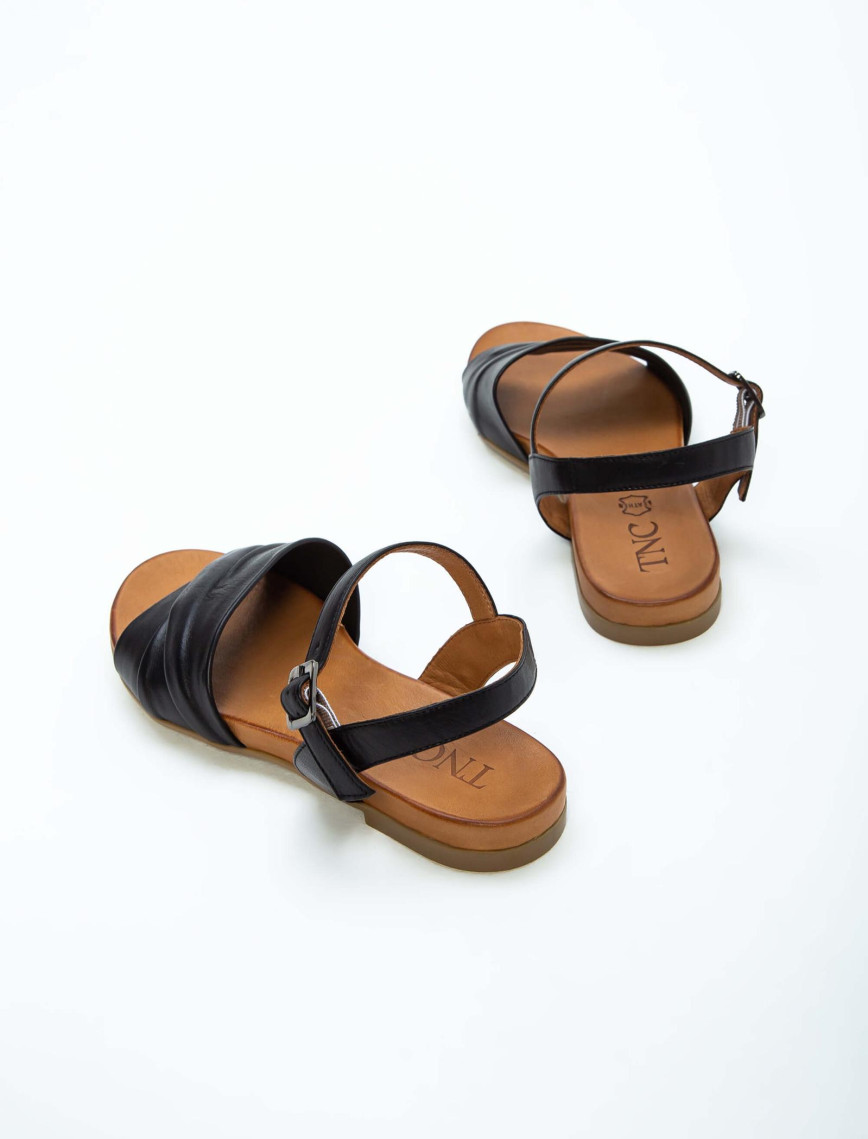 Tamer Tanca Kadın Hakiki Deri Siyah Deri Düz Sandalet