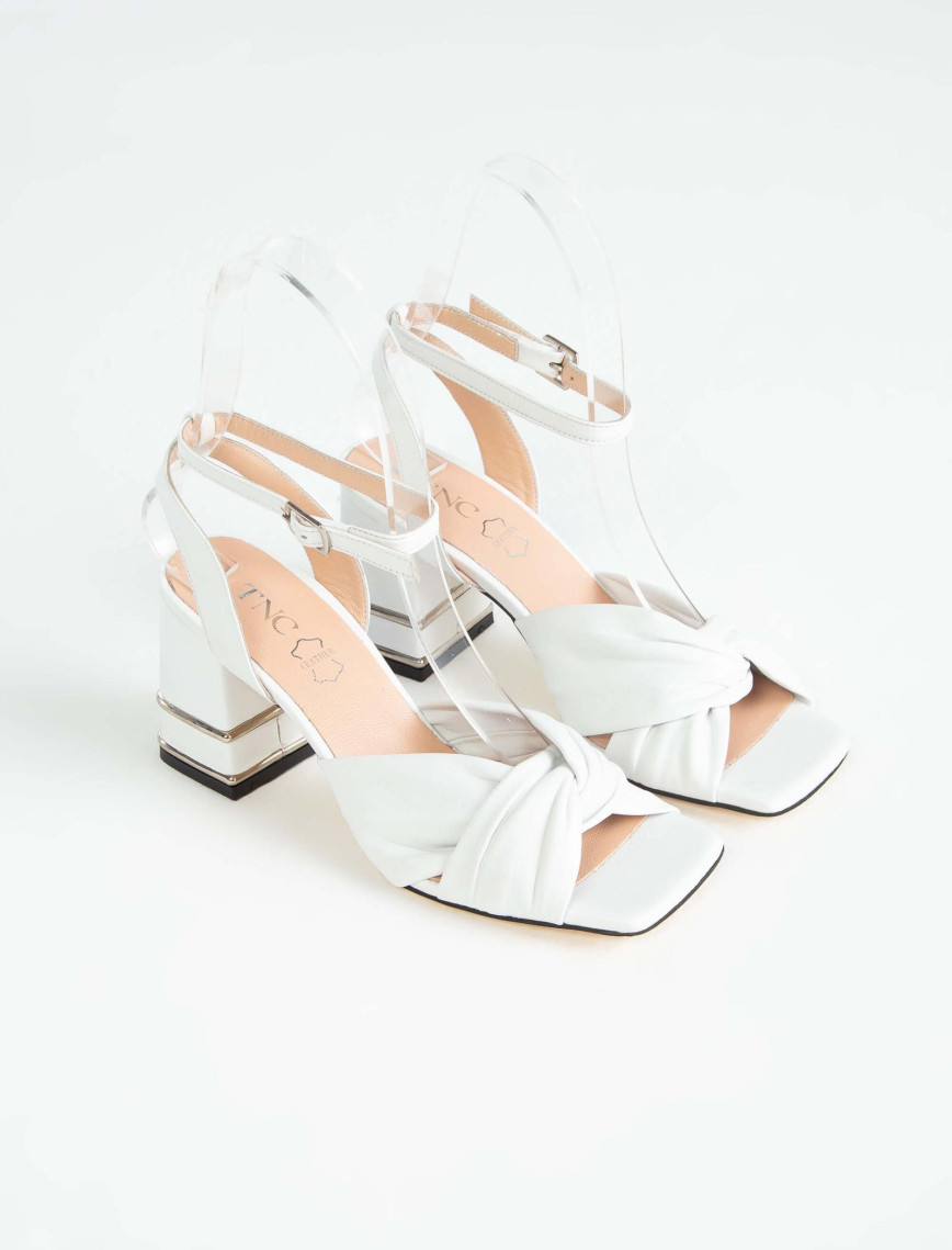 Tamer Tanca Kadın Hakiki Deri Beyaz Topuklu Sandalet Tamer Tanca Kadın Hakiki Deri Beyaz Topuklu Sandalet