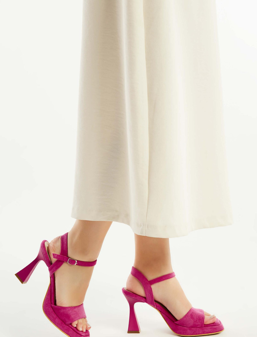 Tamer Tanca Kadın Hakiki Deri Pembe Topuklu Sandalet