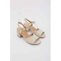 Tamer Tanca Kadın Hakiki Deri Açık Bej Topuklu Sandalet Tamer Tanca Kadın Hakiki Deri Açık Bej Topuklu Sandalet