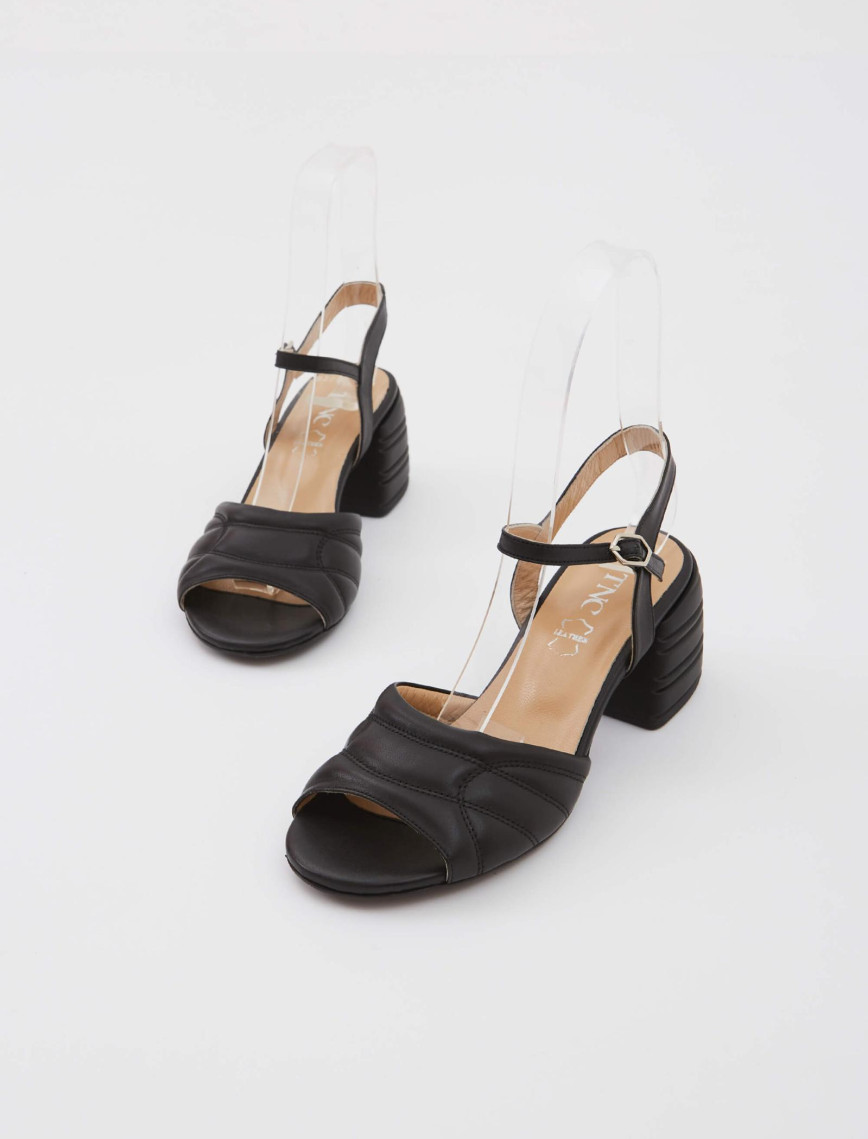 Tamer Tanca Kadın Hakiki Deri Siyah Deri Topuklu Sandalet Tamer Tanca Kadın Hakiki Deri Siyah Deri Topuklu Sandalet