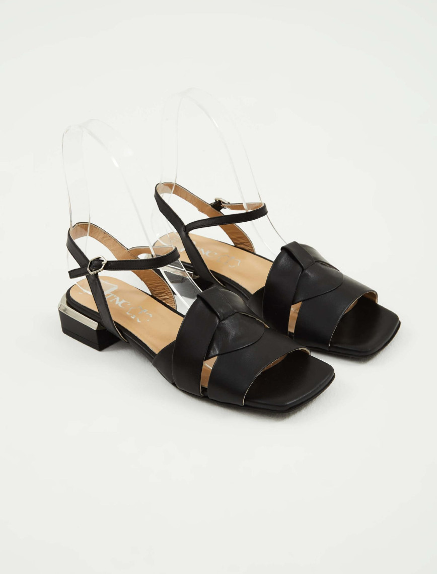 Tamer Tanca Kadın Hakiki Deri Siyah Deri Topuklu Sandalet Tamer Tanca Kadın Hakiki Deri Siyah Deri Topuklu Sandalet