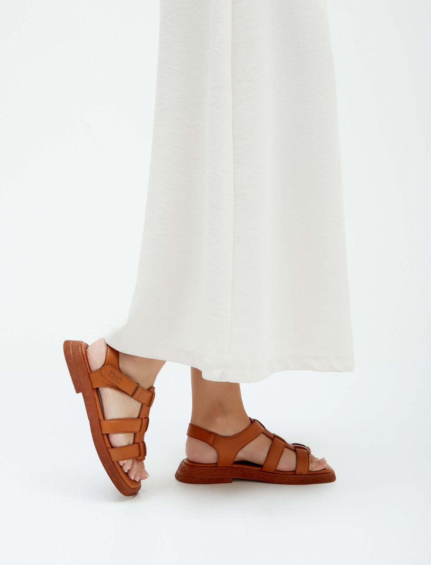 Tamer Tanca Kadın Hakiki Deri Taba Düz Sandalet Tamer Tanca Kadın Hakiki Deri Taba Düz Sandalet