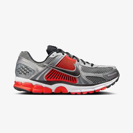 Nike Zoom Vomero 5 Erkek Gri Spor Ayakkabı Nike Zoom Vomero 5 Erkek Gri Spor Ayakkabı