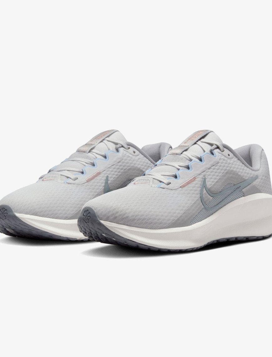 Nike Downshifter 13 Kadın Gri Koşu Ayakkabısı Nike Downshifter 13 Kadın Gri Koşu Ayakkabısı