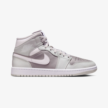 Jordan Air 1 Mid Kadın Gri Spor Ayakkabı Jordan Air 1 Mid Kadın Gri Spor Ayakkabı