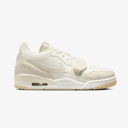Jordan Air Legacy 312 Low Kadın Krem Rengi Spor Ayakkabı Jordan Air Legacy 312 Low Kadın Krem Rengi Spor Ayakkabı