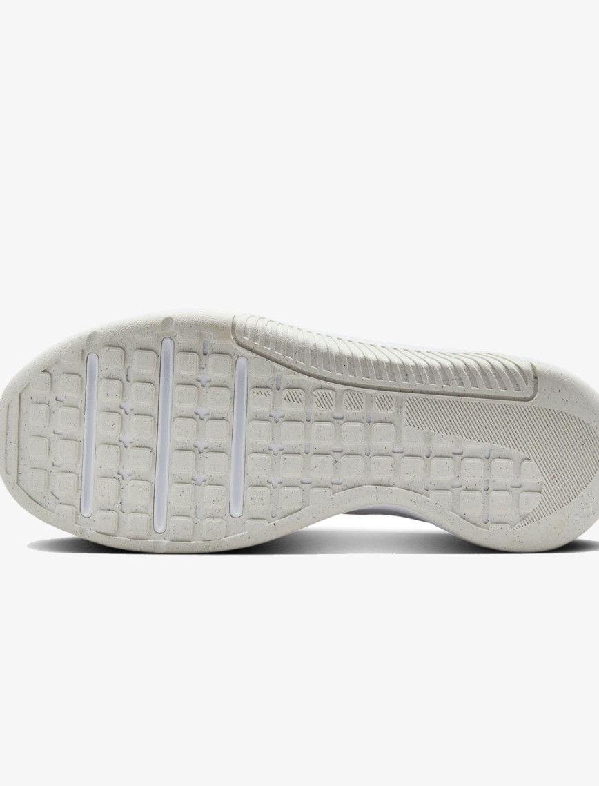 Nike MC Trainer 3 Kadın Beyaz Spor Ayakkabı Nike MC Trainer 3 Kadın Beyaz Spor Ayakkabı