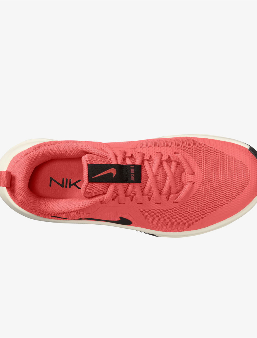 Nike MC Trainer 3 Kadın Turuncu Spor Ayakkabı Nike MC Trainer 3 Kadın Turuncu Spor Ayakkabı