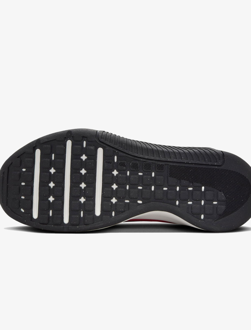 Nike MC Trainer 3 Kadın Turuncu Spor Ayakkabı Nike MC Trainer 3 Kadın Turuncu Spor Ayakkabı