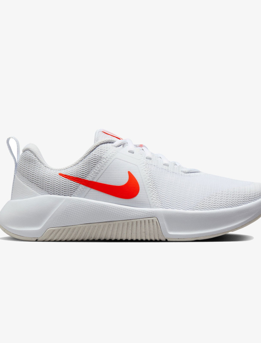 Nike MC Trainer 3 Kadın Beyaz Spor Ayakkabı Nike MC Trainer 3 Kadın Beyaz Spor Ayakkabı