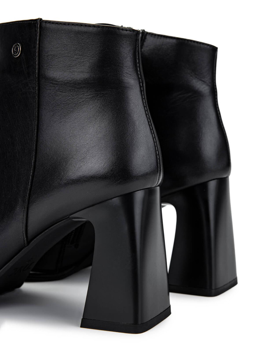 Tamer Tanca Kadın Hakiki Deri Siyah Deri Topuklu Bot Tamer Tanca Kadın Hakiki Deri Siyah Deri Topuklu Bot