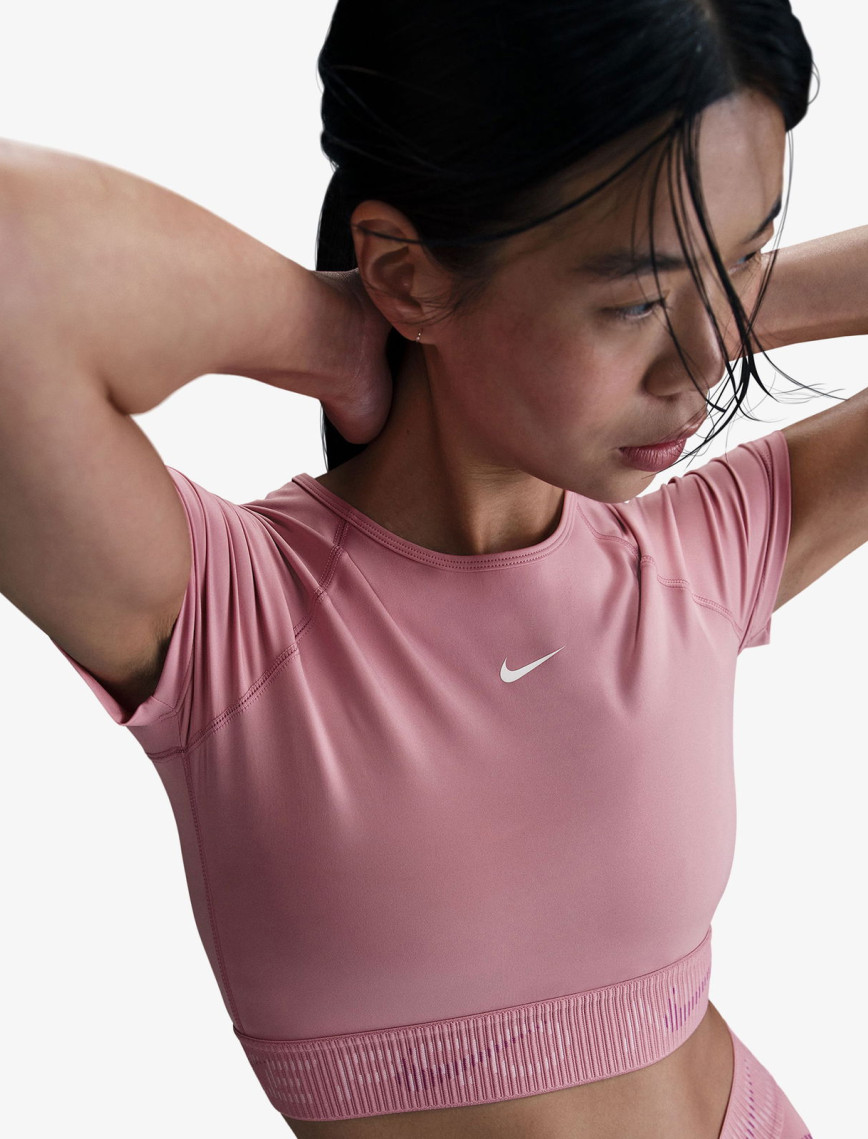 Nike Pro Dri-Fit Kadın Pembe T-Shirt Nike Pro Dri-Fit Kadın Pembe T-Shirt