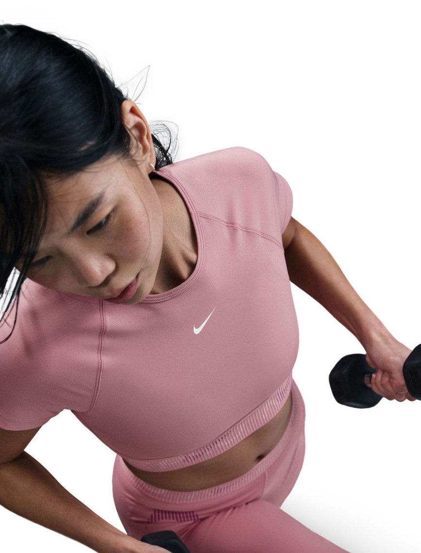 Nike Pro Dri-Fit Kadın Pembe T-Shirt Nike Pro Dri-Fit Kadın Pembe T-Shirt