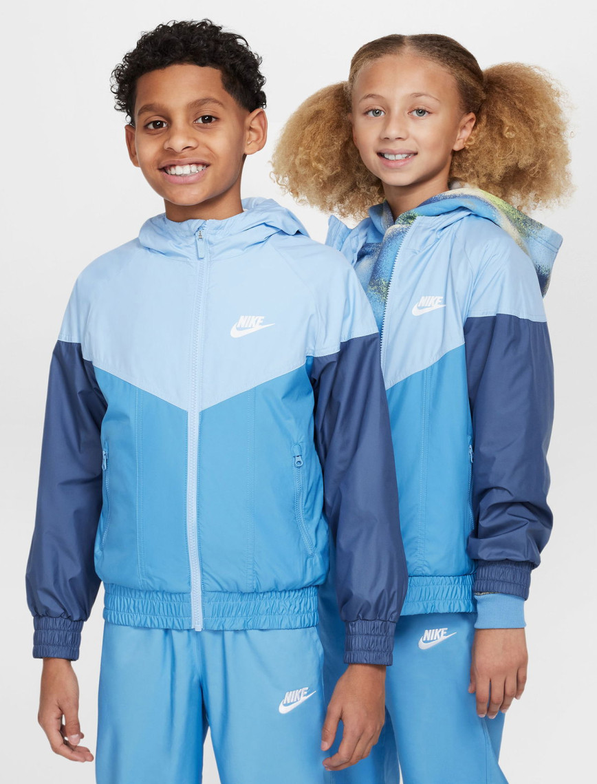 Nike Sportswear Windrunner Genç Çocuk Siyah Ceket Nike Sportswear Windrunner Genç Çocuk Siyah Ceket