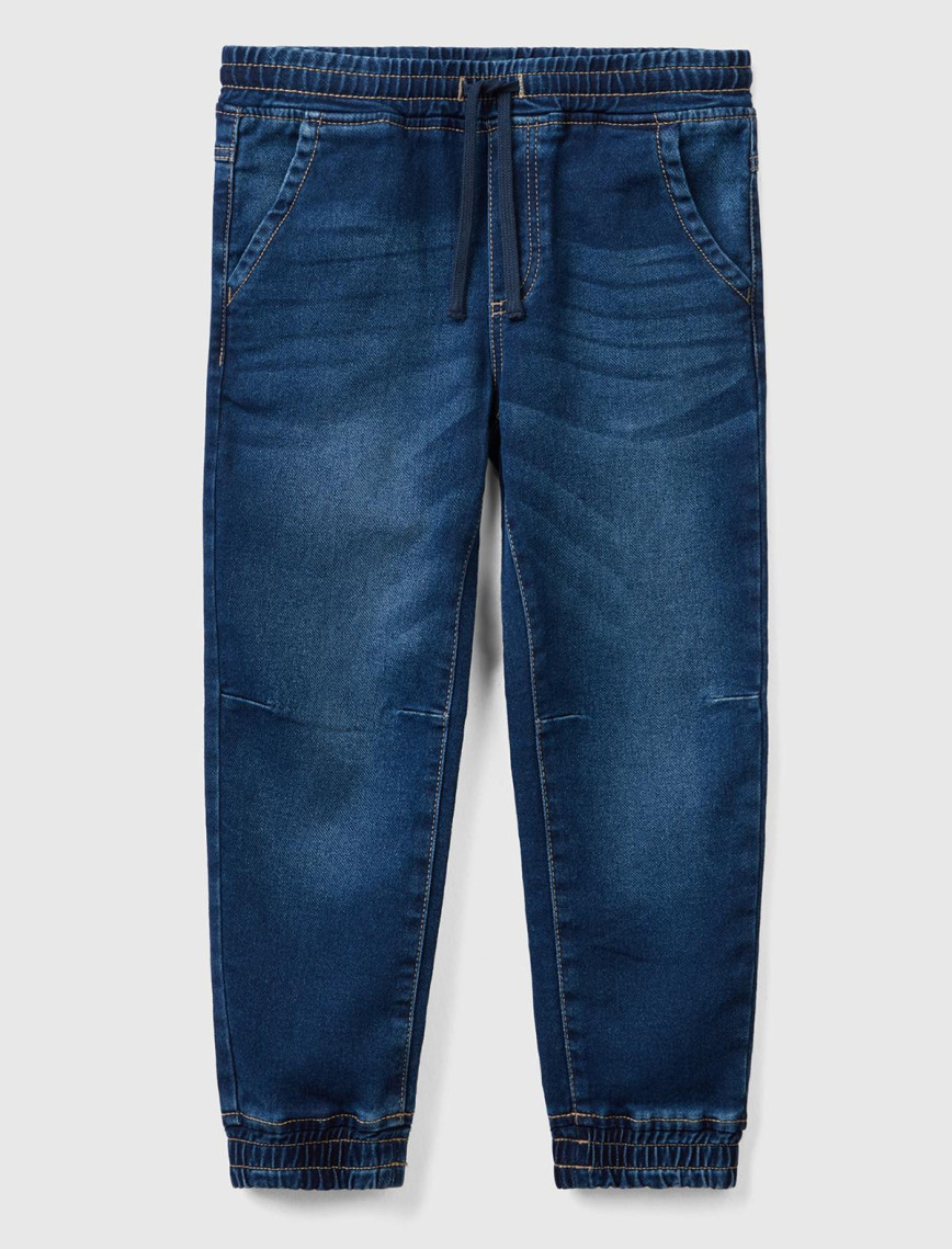 Erkek Çocuk Lacivert Arkada Logo İşlemeli Beli Büzgülü Denim Jogger Pantolon Erkek Çocuk Lacivert Arkada Logo İşlemeli Beli Büzgülü Denim Jogger Pantolon