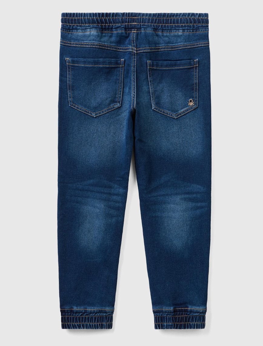 Erkek Çocuk Lacivert Arkada Logo İşlemeli Beli Büzgülü Denim Jogger Pantolon Erkek Çocuk Lacivert Arkada Logo İşlemeli Beli Büzgülü Denim Jogger Pantolon