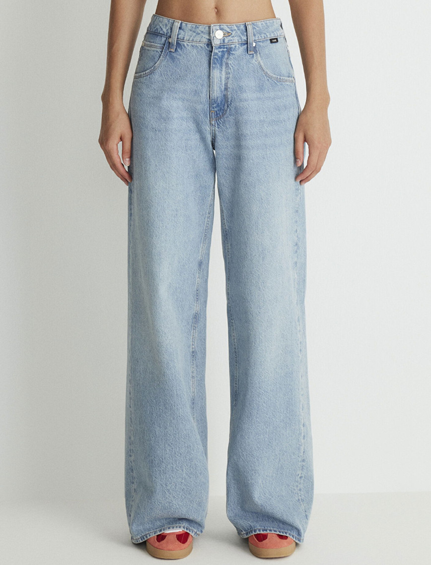 Mavi Siena Iconic Gölgeli Açık Mavi Jean Pantolon 1010763-89104