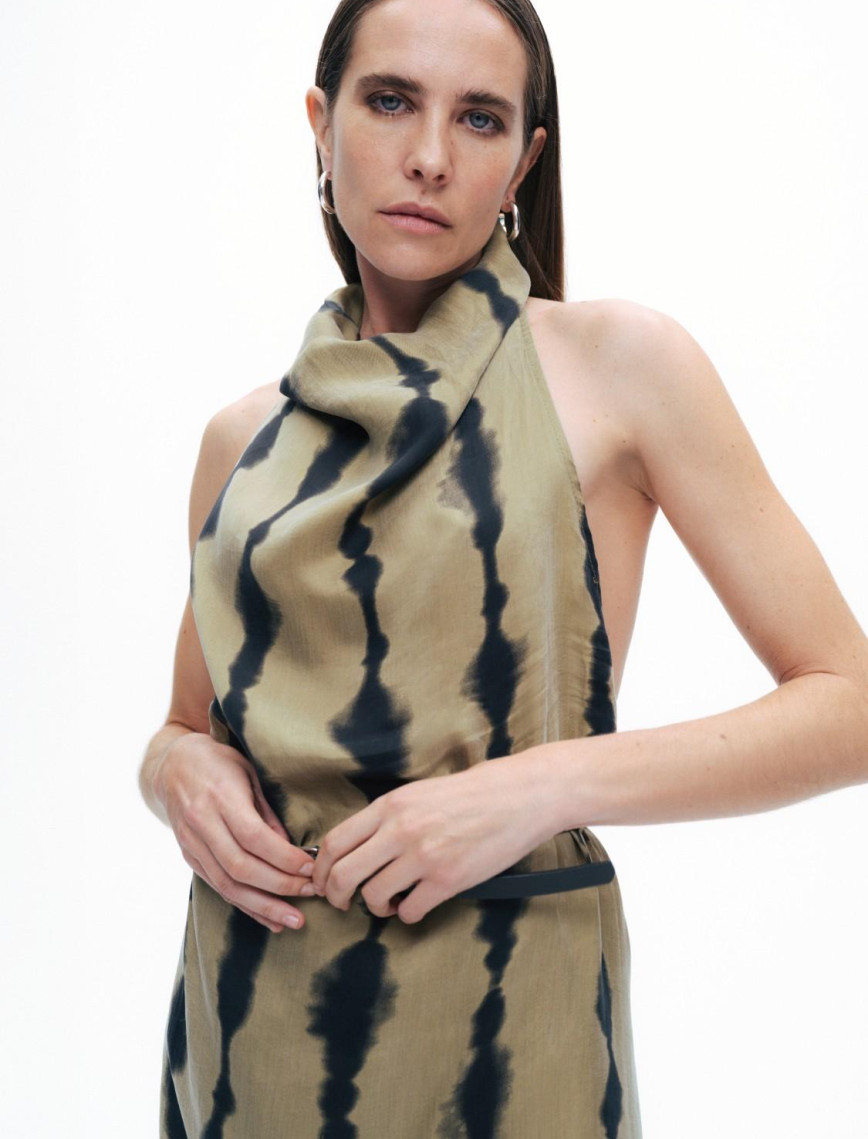 Kemer Detaylı Desenli Maxi Elbise Kemer Detaylı Desenli Maxi Elbise