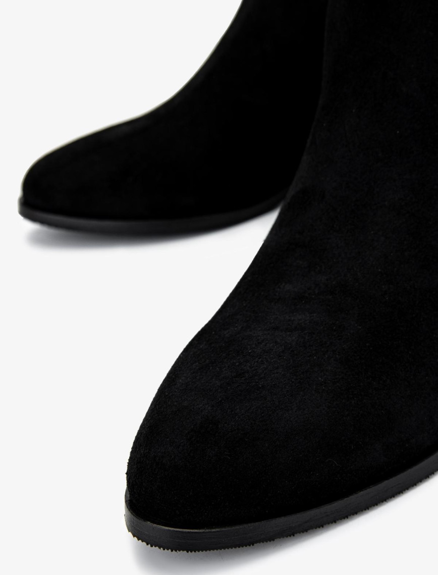 Valmenti Kadın Hakiki Deri Siyah Süet Topuklu Bot Valmenti Kadın Hakiki Deri Siyah Süet Topuklu Bot