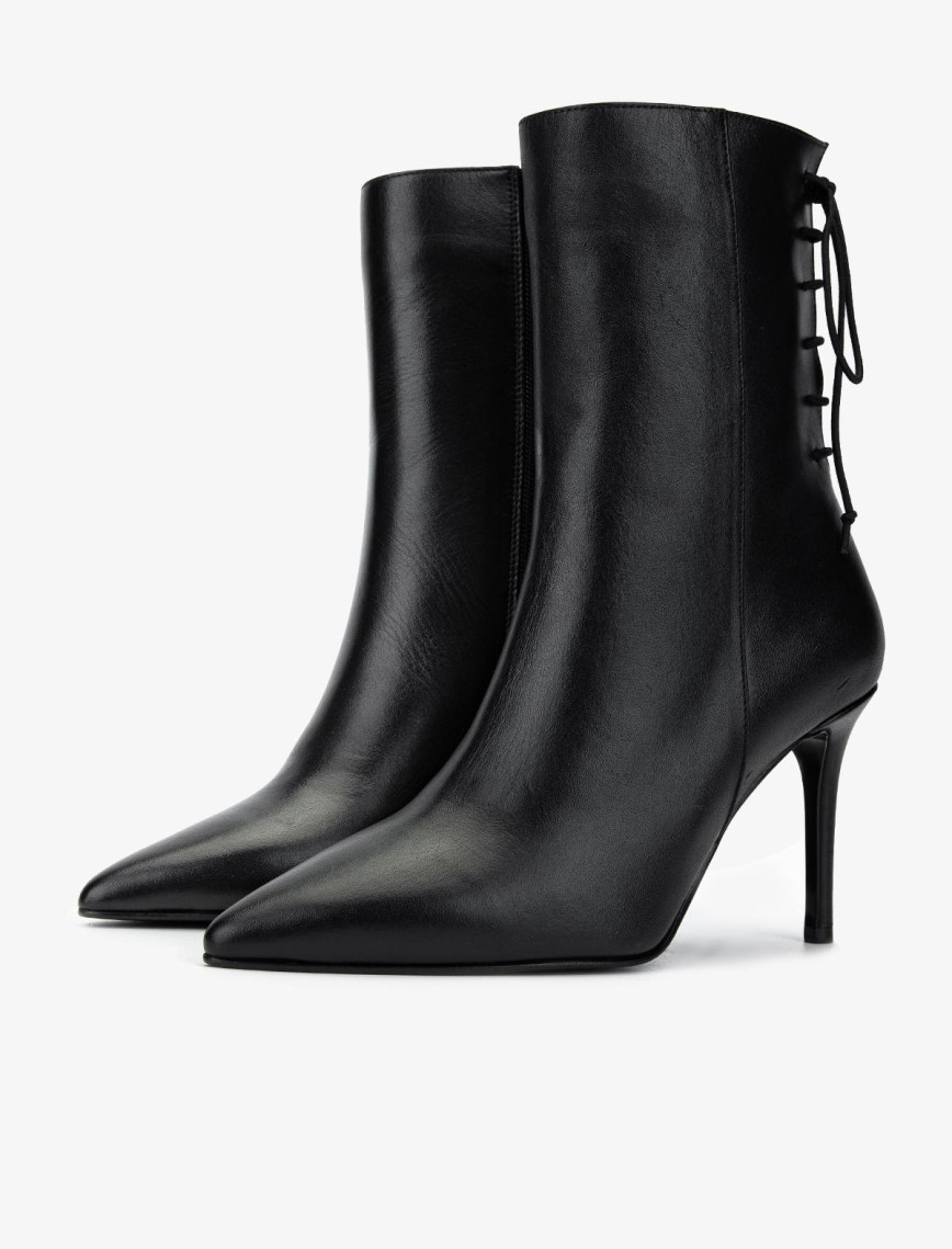 Valmenti Kadın . Siyah Deri Topuklu Bot Valmenti Kadın . Siyah Deri Topuklu Bot