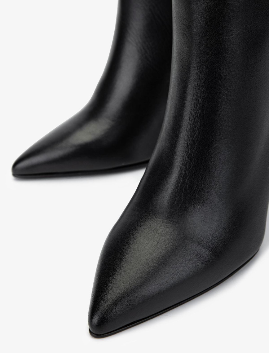 Valmenti Kadın . Siyah Deri Topuklu Bot Valmenti Kadın . Siyah Deri Topuklu Bot